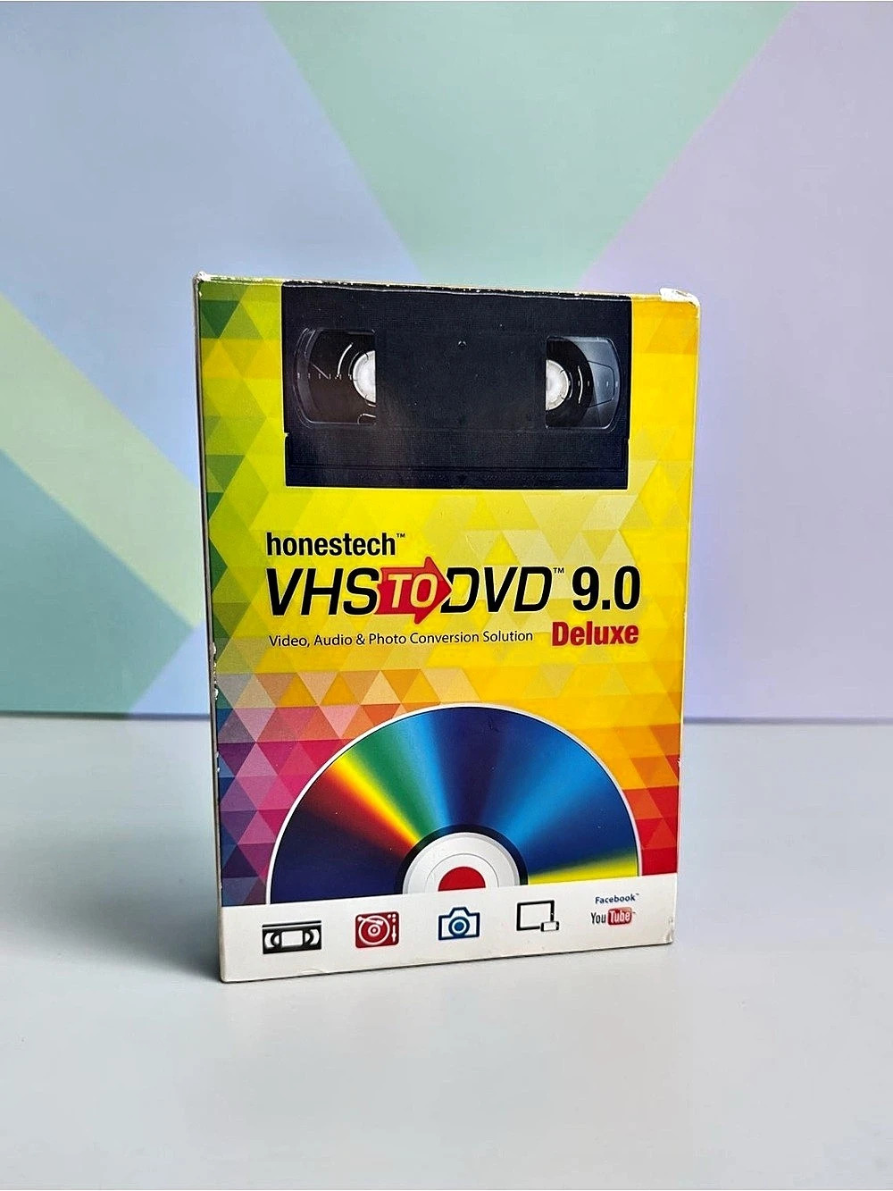 VIDBOX VHS to DVD 9.0 Deluxe Converter Kit White & Black